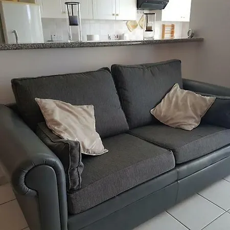 Iris Village Apartament *